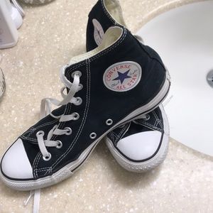 Black high top converse